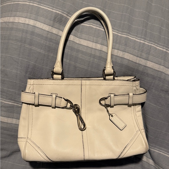 Coach Handbags - Coach Leather Shoulder Bag White Small